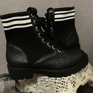 Steve Madden Combat boots